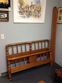 Vintage Sumter Cabinet Maple Standard Double/Full Bed - Headboard, Foot Board, Side Boards & Slats