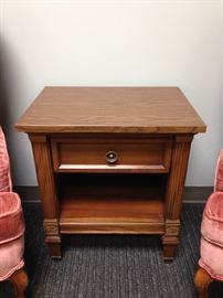 Vintage Oak Veneer One-Drawer End Table