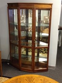 Oak Veneer Three-Bay Locking Two-Door Lighted Curio Cabinet w/ Glass Shelves & Mirrored Back