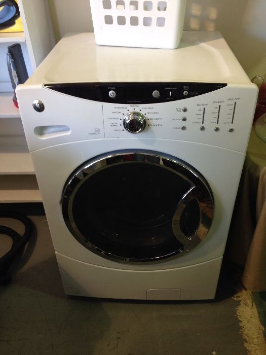 GE Model WCVH6400J1WW Front Load Washing Machine