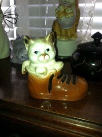 ...great old Enesco cat collectible
