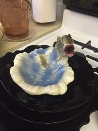 Awesome little dish with jumping fish 