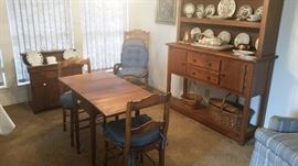 Mahogany drop leaf end or occasional table with drawer, all original. : measurements:  18"L x 20 1/2"W - With leafs up: 41"L x 20 1/2"W