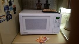 Apartment or dorm size microwave.