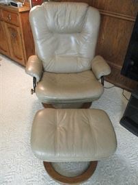 There are a pair of these recliners