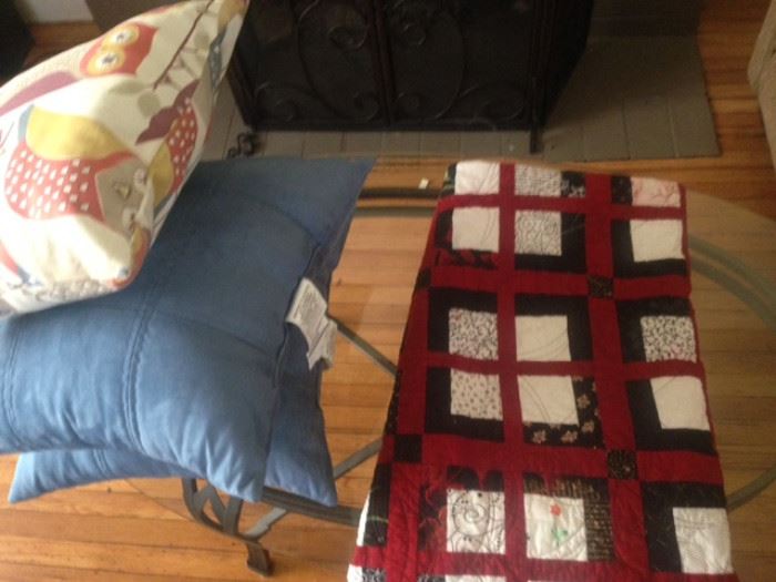 Handmade quilt $10 and Pillows  Set $5