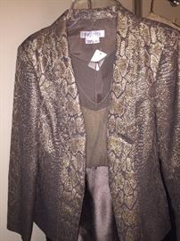 Elegant Kay Unger suit