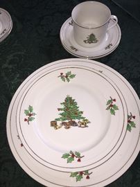 "Holiday Hostess" Christmas dishes