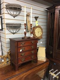 Grey sconces/gold pediment and drop leaf table/sold