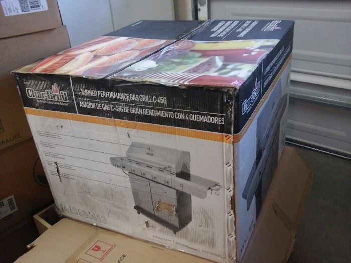 BBQ Grill Brand New with BOX!