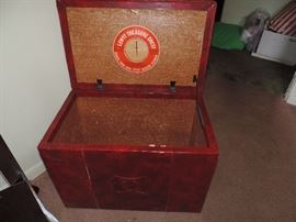 Lewt Treasure Chest for Vacuum