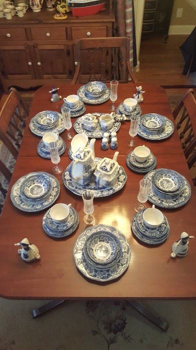 Lochs of Scotland - Royal Warwick -$ 250 / all

Duncan Phyfe Table & Chairs (6) $200