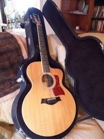 TAYLOR 455-CE GUITAR