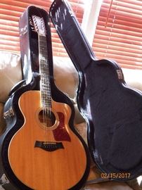 TAYLOR 455-CE GUITAR