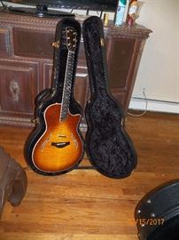 TAYLOR T-5 C-1 GUITAR