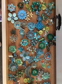 Jewelry blue tones one of over 100 trays