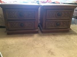2 matching nightstands