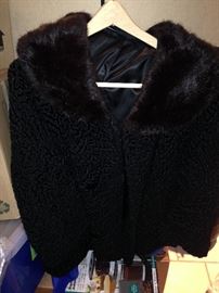 Lovely fur collar jacket, petite