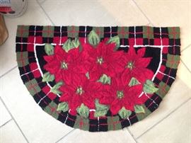 Christmas latch hook rug with poinsettias