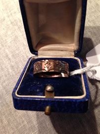Victorian wedding band
