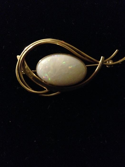 Gold and large opal pin, fine jewelry