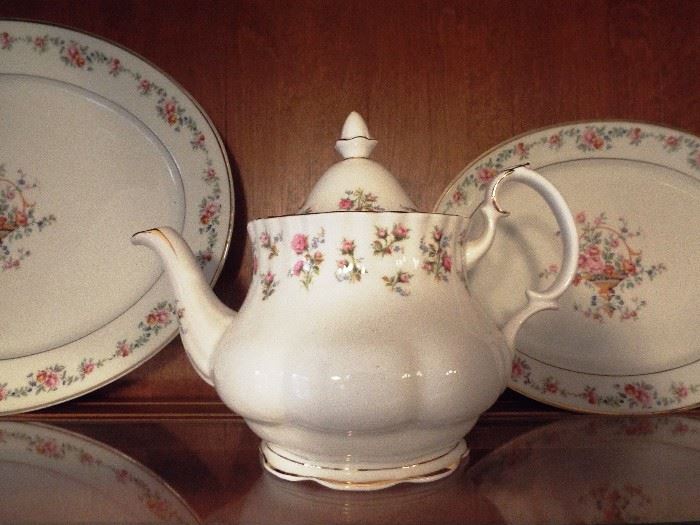 Royal Albert "Winsome" tea pot
