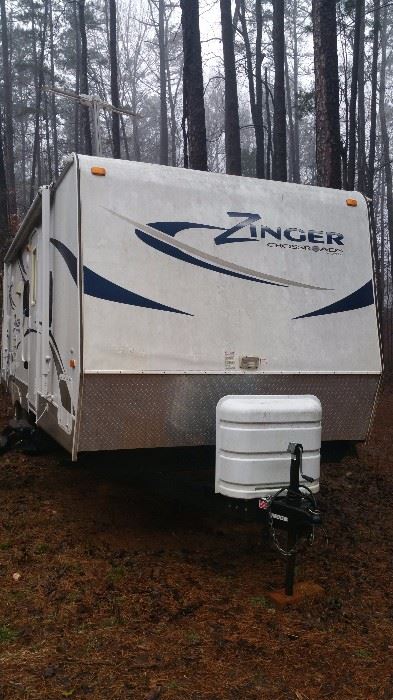 2011 26ft Camper excellent WITH SLIDE TITLE ON SITE