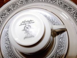 Noritake China Set Prelude is the pattern.