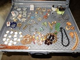 Nice selection of vintage jewelry, Ora, Cora, Sterling, Masami Pearls, Bovine Bone Bracelet, Park Lane and a host of others