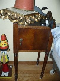 Copper-lined Smoke Stand (Vintage)