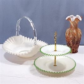 Glass Fenton SilverCrest Emerald Crest Vasa Murrhina