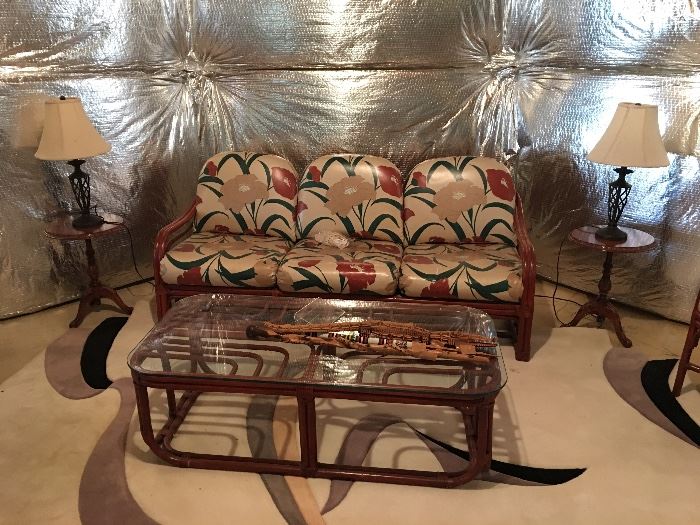 set of rattan furniture in impeccable condition 