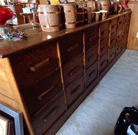All pull out drawers-9ft long!