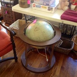 Mid-Century Replogle World Globe, its does light up!