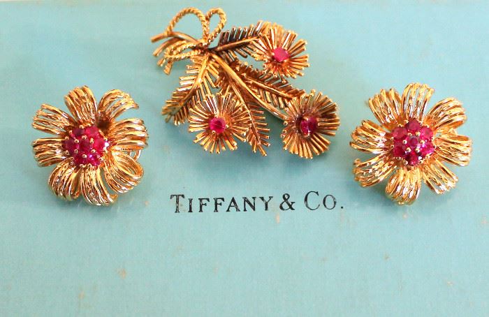Tiffany & Co. 18K yellow gold and rubies pin and earrings