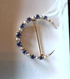 14K yellow gold sapphire & pearl crescent pin