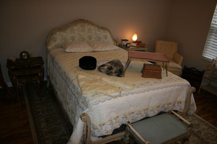 French country full bed