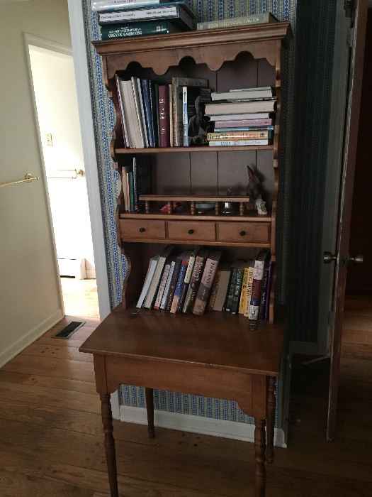 Desk/bookcase