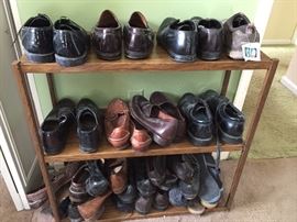 Men's shoes - size 13