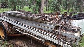 Trailer Duelly with scrap