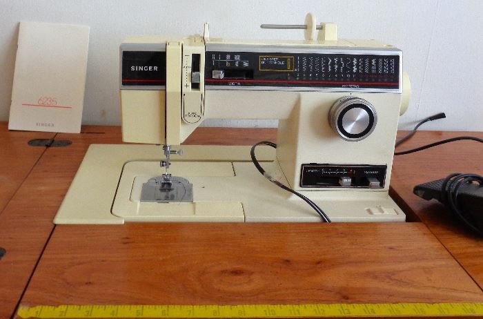 Singer Sewing Machine Model # 6235