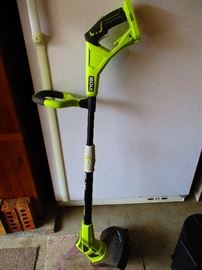 Ryobi battery powered weed eater w/charger & extra battery