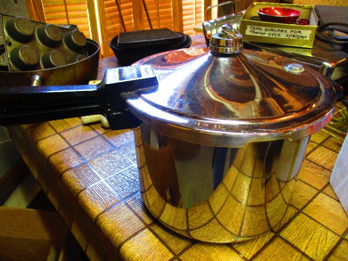 Presto stainless steel pressure cooker