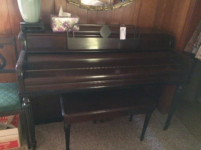 #20 Spinet piano $75