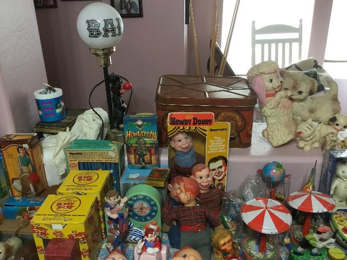 Antiques and collectibles GALORE! Don't miss this sale! 