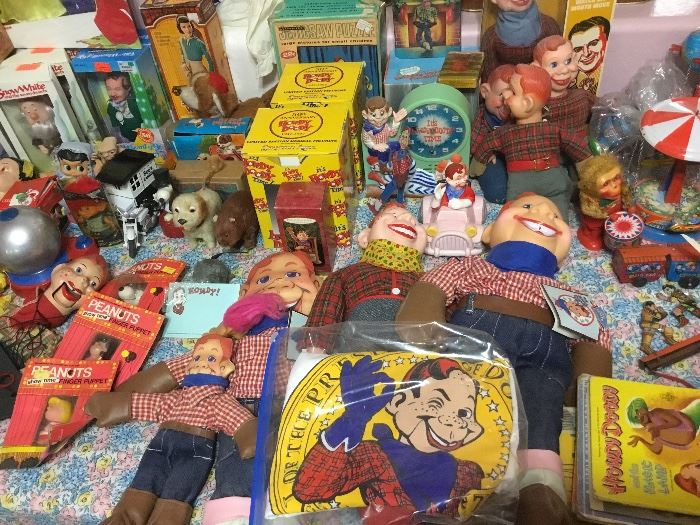 Peanuts, Snow White, Trolls, Occupied Japan Tin Wind Up Bear, Dog, Mouse, and more, Popeye