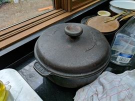 Cast iron cookware