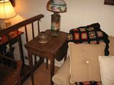 A pair of Hepplewhite drop leaf end tables.