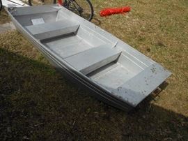 Flat Bottom Row Boat - 9 Feet x 4 Feet