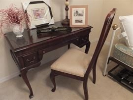 writing desk